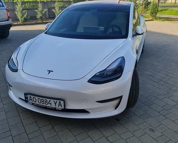Білий Тесла Модель 3, об'ємом двигуна 0 л та пробігом 60 тис. км за 18950 $, фото 6 на Automoto.ua