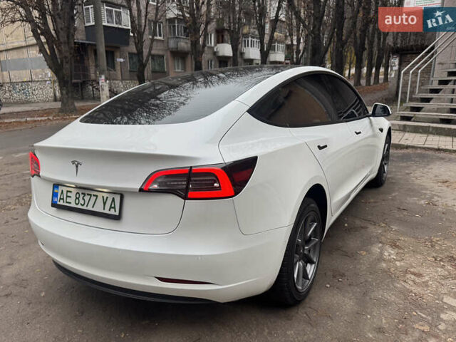 Белый Тесла Модель 3, объемом двигателя 0 л и пробегом 67 тыс. км за 23000 $, фото 5 на Automoto.ua