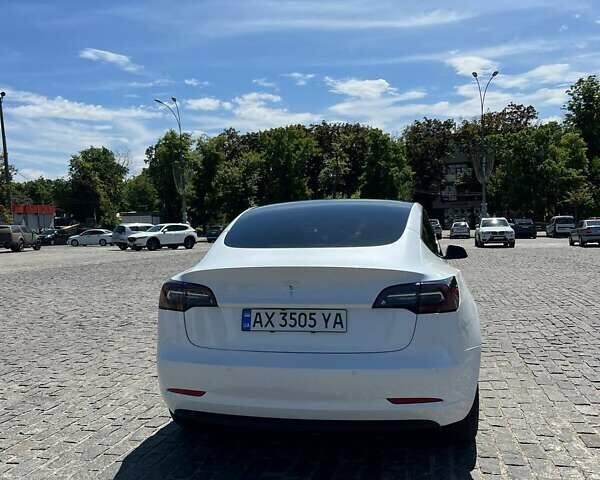 Тесла Модель 3 2021 в Харькове на Automoto.ua Белый Тесла Модель 3, объемом двигателя 0 л и пробегом 167 тыс. км за 18900 $, фото 13 на Automoto.ua