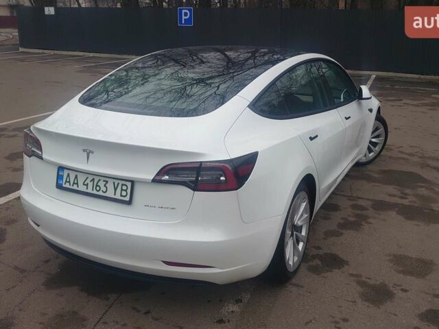 Белый Тесла Модель 3, объемом двигателя 0 л и пробегом 137 тыс. км за 19500 $, фото 4 на Automoto.ua