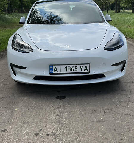 Белый Тесла Модель 3, объемом двигателя 0 л и пробегом 95 тыс. км за 16400 $, фото 11 на Automoto.ua