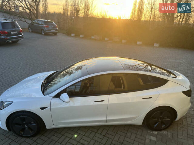 Білий Тесла Модель 3, об'ємом двигуна 0 л та пробігом 69 тис. км за 20000 $, фото 23 на Automoto.ua