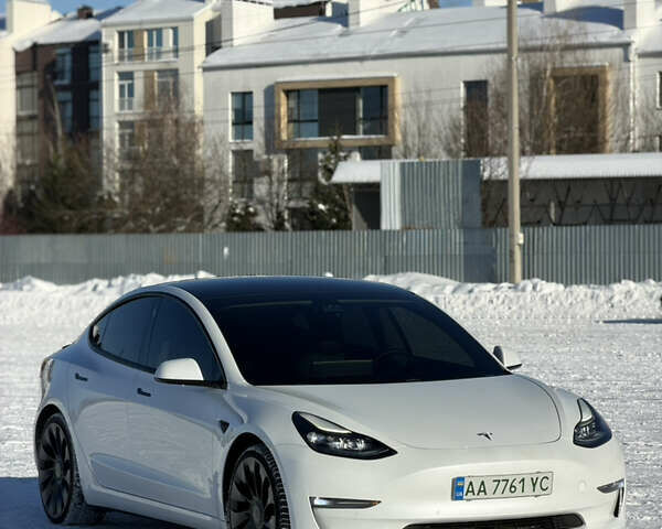 Білий Тесла Модель 3, об'ємом двигуна 0 л та пробігом 50 тис. км за 20000 $, фото 4 на Automoto.ua