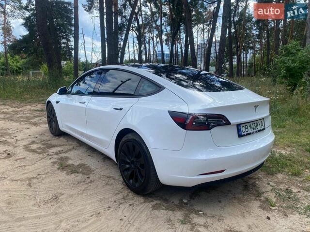 Белый Тесла Модель 3, объемом двигателя 0 л и пробегом 56 тыс. км за 18500 $, фото 4 на Automoto.ua