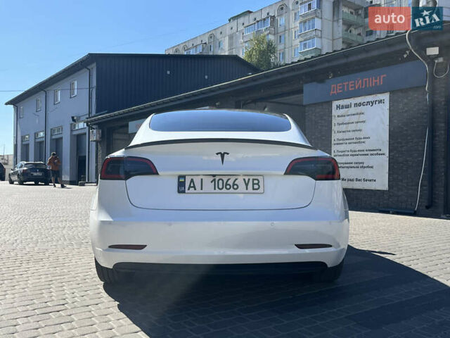 Белый Тесла Модель 3, объемом двигателя 0 л и пробегом 39 тыс. км за 20200 $, фото 11 на Automoto.ua