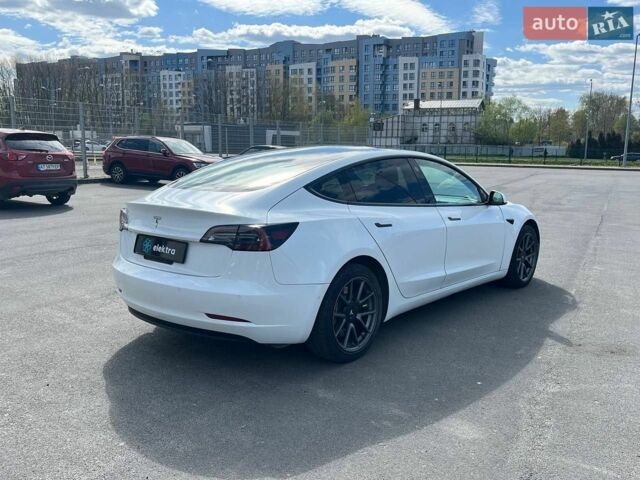 Білий Тесла Модель 3, об'ємом двигуна 0 л та пробігом 131 тис. км за 19700 $, фото 1 на Automoto.ua