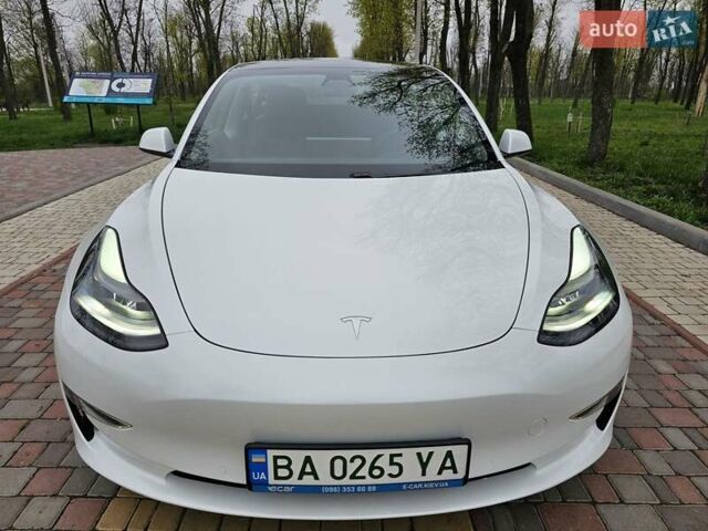 Білий Тесла Модель 3, об'ємом двигуна 0 л та пробігом 25 тис. км за 29000 $, фото 15 на Automoto.ua