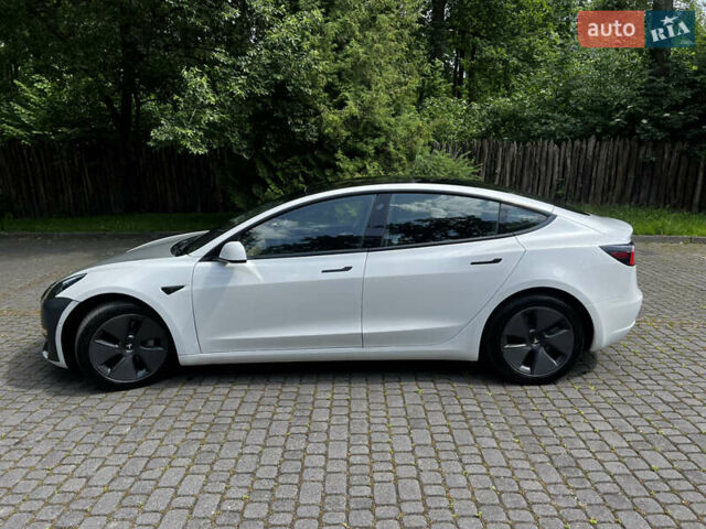 Білий Тесла Модель 3, об'ємом двигуна 0 л та пробігом 196 тис. км за 15400 $, фото 1 на Automoto.ua