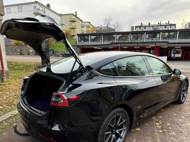 Белый Тесла Модель 3, объемом двигателя 0 л и пробегом 77 тыс. км за 11500 $, фото 12 на Automoto.ua