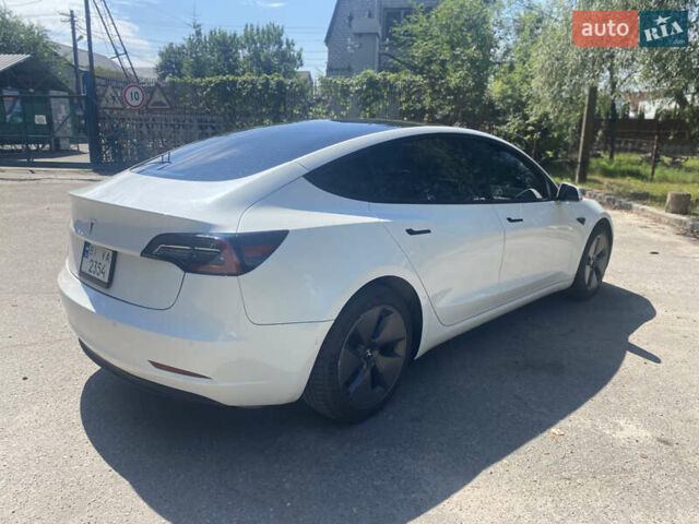 Білий Тесла Модель 3, об'ємом двигуна 0 л та пробігом 44 тис. км за 18500 $, фото 6 на Automoto.ua