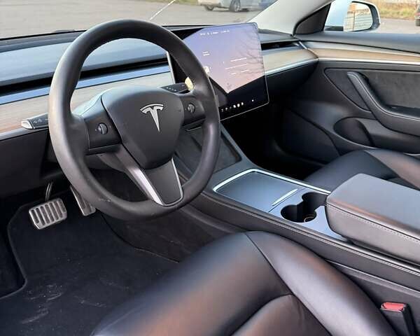 Белый Тесла Модель 3, объемом двигателя 0 л и пробегом 266 тыс. км за 13900 $, фото 12 на Automoto.ua