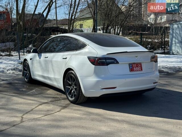 Білий Тесла Модель 3, об'ємом двигуна 0 л та пробігом 77 тис. км за 19800 $, фото 4 на Automoto.ua