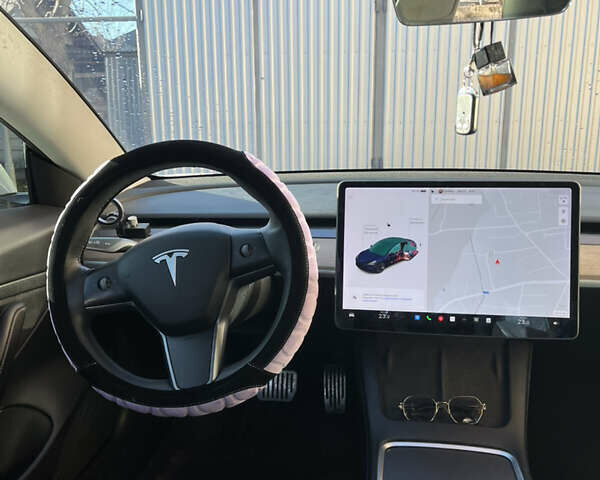 Белый Тесла Модель 3, объемом двигателя 0 л и пробегом 75 тыс. км за 16700 $, фото 6 на Automoto.ua