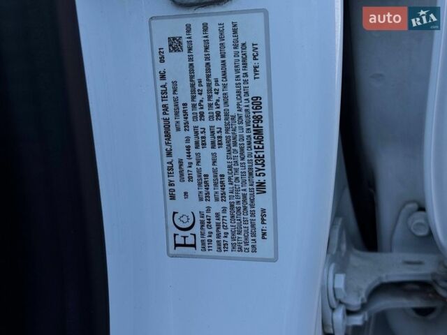 Білий Тесла Модель 3, об'ємом двигуна 0 л та пробігом 185 тис. км за 16500 $, фото 28 на Automoto.ua