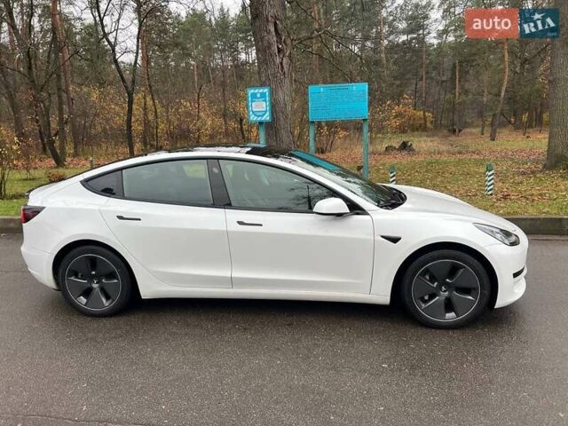 Білий Тесла Модель 3, об'ємом двигуна 0 л та пробігом 154 тис. км за 13999 $, фото 3 на Automoto.ua