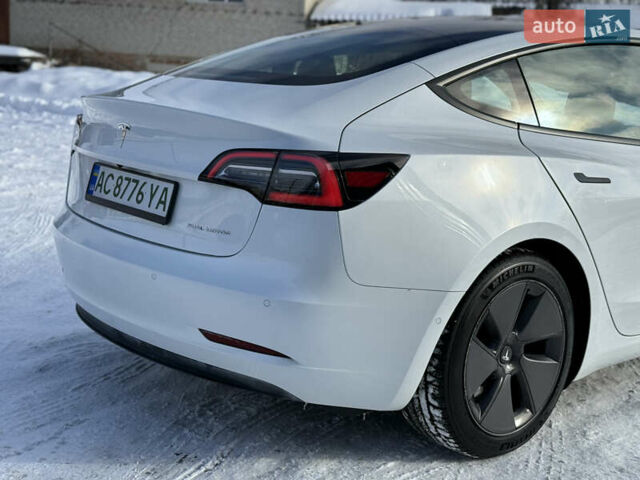 Білий Тесла Модель 3, об'ємом двигуна 0 л та пробігом 114 тис. км за 19500 $, фото 19 на Automoto.ua