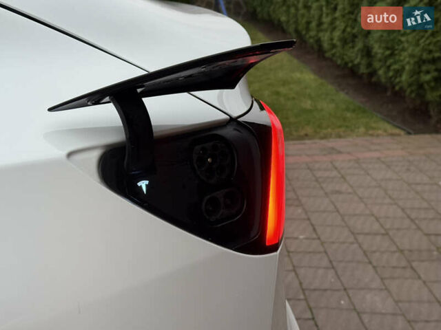 Білий Тесла Модель 3, об'ємом двигуна 0 л та пробігом 166 тис. км за 14900 $, фото 23 на Automoto.ua