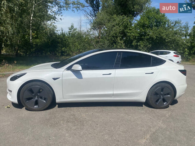 Білий Тесла Модель 3, об'ємом двигуна 0 л та пробігом 44 тис. км за 19000 $, фото 10 на Automoto.ua