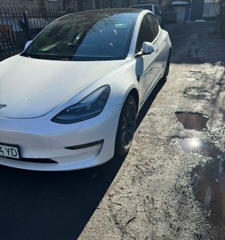 Белый Тесла Модель 3, объемом двигателя 0 л и пробегом 226 тыс. км за 16000 $, фото 1 на Automoto.ua