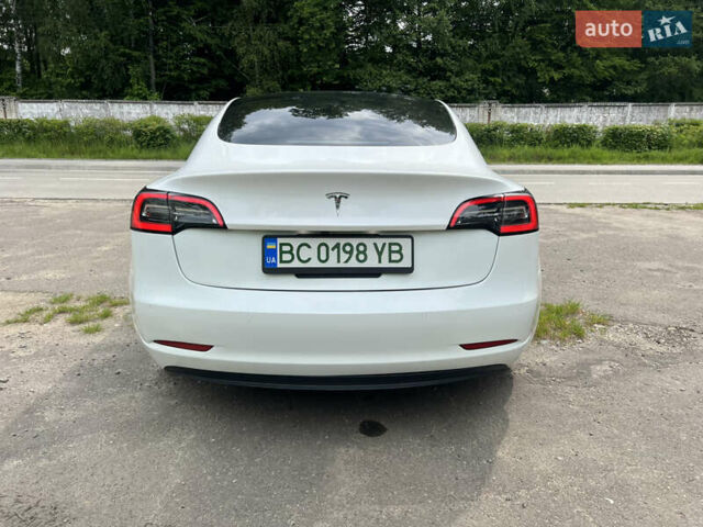 Білий Тесла Модель 3, об'ємом двигуна 0 л та пробігом 80 тис. км за 17390 $, фото 7 на Automoto.ua