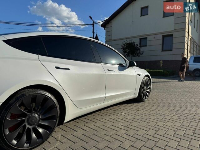 Белый Тесла Модель 3, объемом двигателя 0 л и пробегом 75 тыс. км за 21600 $, фото 5 на Automoto.ua