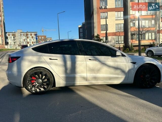Білий Тесла Модель 3, об'ємом двигуна 0 л та пробігом 76 тис. км за 22000 $, фото 5 на Automoto.ua
