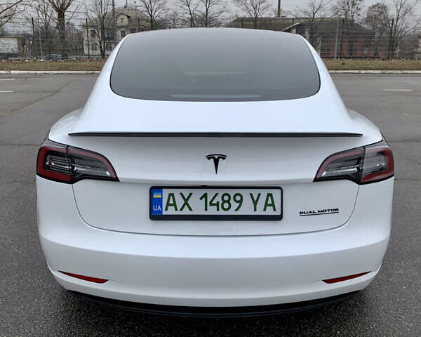 Белый Тесла Модель 3, объемом двигателя 0 л и пробегом 20 тыс. км за 22900 $, фото 6 на Automoto.ua