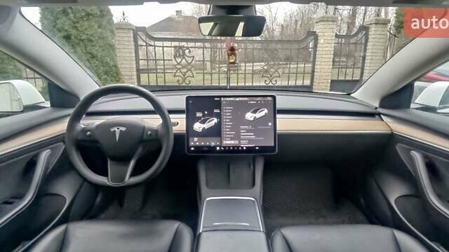 Білий Тесла Модель 3, об'ємом двигуна 0 л та пробігом 59 тис. км за 17500 $, фото 12 на Automoto.ua