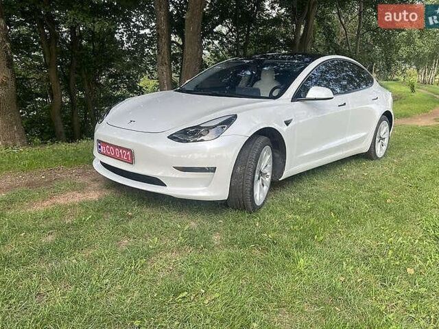 Белый Тесла Модель 3, объемом двигателя 0 л и пробегом 78 тыс. км за 10100 $, фото 1 на Automoto.ua