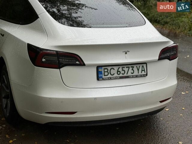 Белый Тесла Модель 3, объемом двигателя 0 л и пробегом 109 тыс. км за 15500 $, фото 6 на Automoto.ua