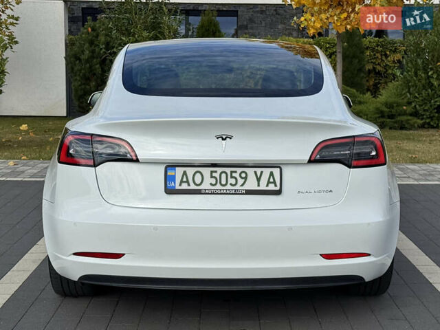 Тесла Модель 3 2021 в Мукачеве на Automoto.ua Белый Тесла Модель 3, объемом двигателя 0 л и пробегом 50 тыс. км за 20800 $, фото 7 на Automoto.ua
