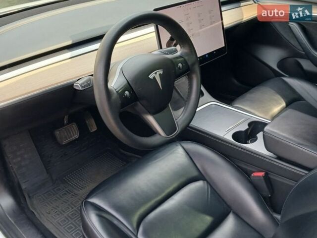 Білий Тесла Модель 3, об'ємом двигуна 0 л та пробігом 84 тис. км за 23000 $, фото 12 на Automoto.ua