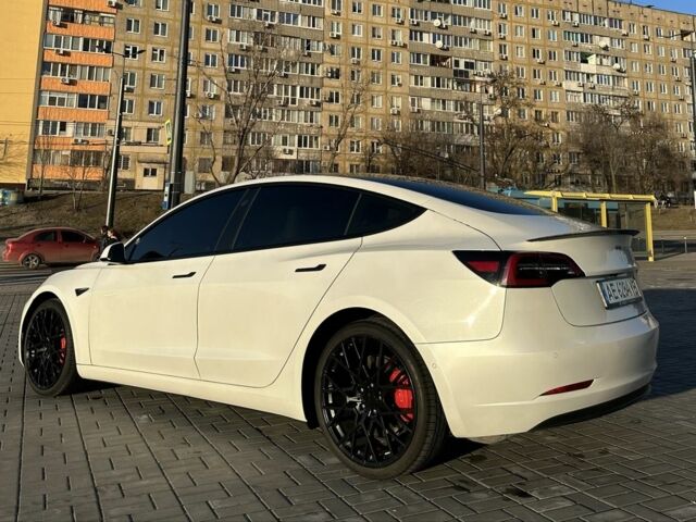 Білий Тесла Модель 3, об'ємом двигуна 0 л та пробігом 71 тис. км за 23600 $, фото 12 на Automoto.ua