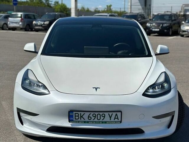 Белый Тесла Модель 3, объемом двигателя 0 л и пробегом 115 тыс. км за 21000 $, фото 5 на Automoto.ua