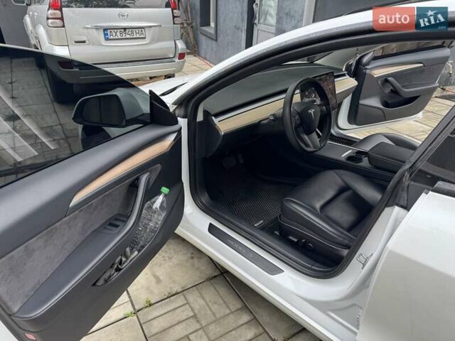 Білий Тесла Модель 3, об'ємом двигуна 0 л та пробігом 98 тис. км за 23000 $, фото 9 на Automoto.ua