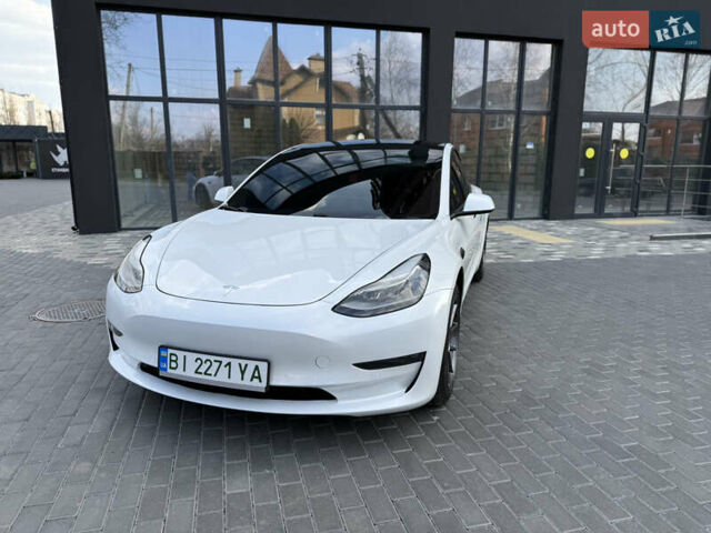 Белый Тесла Модель 3, объемом двигателя 0 л и пробегом 37 тыс. км за 19999 $, фото 7 на Automoto.ua