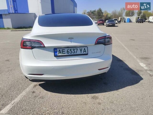 Білий Тесла Модель 3, об'ємом двигуна 0 л та пробігом 86 тис. км за 19500 $, фото 3 на Automoto.ua