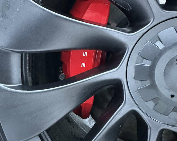 Білий Тесла Модель 3, об'ємом двигуна 0 л та пробігом 78 тис. км за 27700 $, фото 10 на Automoto.ua