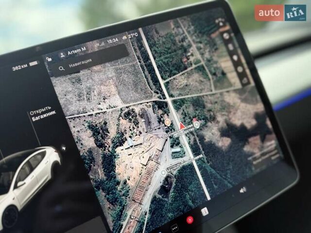 Білий Тесла Модель 3, об'ємом двигуна 0 л та пробігом 75 тис. км за 25600 $, фото 25 на Automoto.ua