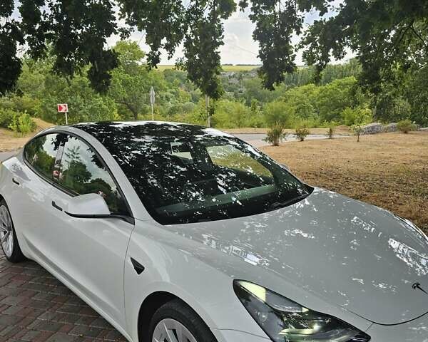 Тесла Модель 3 2021 в Кропивницком (Кировограде) на Automoto.ua Белый Тесла Модель 3, объемом двигателя 0 л и пробегом 20 тыс. км за 29500 $, фото 5 на Automoto.ua