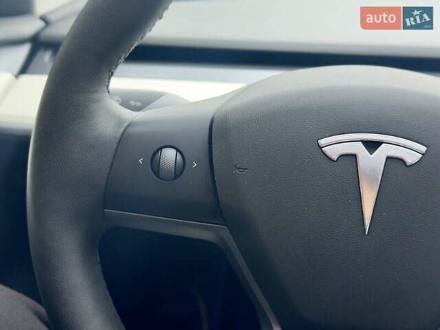 Білий Тесла Модель 3, об'ємом двигуна 0 л та пробігом 84 тис. км за 18300 $, фото 22 на Automoto.ua