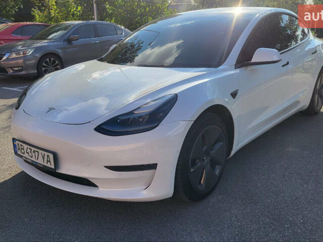 Білий Тесла Модель 3, об'ємом двигуна 0 л та пробігом 107 тис. км за 18800 $, фото 5 на Automoto.ua