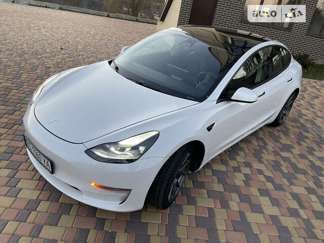 Белый Тесла Модель 3, объемом двигателя 0 л и пробегом 42 тыс. км за 17300 $, фото 1 на Automoto.ua