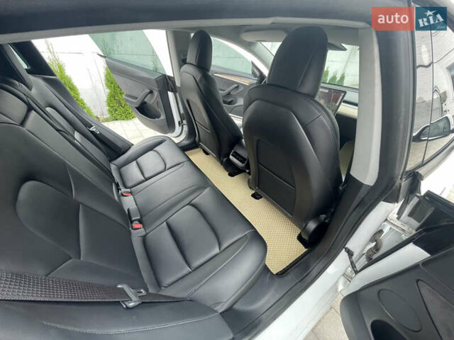 Білий Тесла Модель 3, об'ємом двигуна 0 л та пробігом 78 тис. км за 17200 $, фото 9 на Automoto.ua