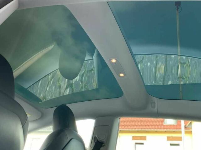 Білий Тесла Модель 3, об'ємом двигуна 0 л та пробігом 52 тис. км за 14200 $, фото 8 на Automoto.ua