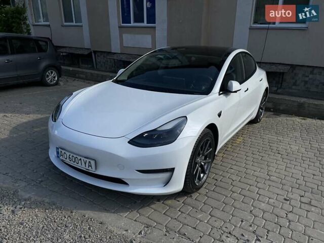 Белый Тесла Модель 3, объемом двигателя 0 л и пробегом 152 тыс. км за 20700 $, фото 3 на Automoto.ua