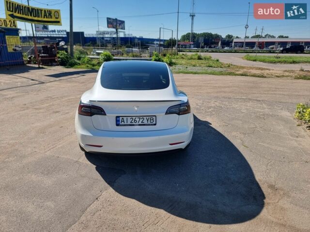Белый Тесла Модель 3, объемом двигателя 0 л и пробегом 225 тыс. км за 15999 $, фото 2 на Automoto.ua