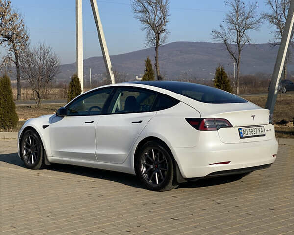 Білий Тесла Модель 3, об'ємом двигуна 0 л та пробігом 113 тис. км за 21000 $, фото 2 на Automoto.ua