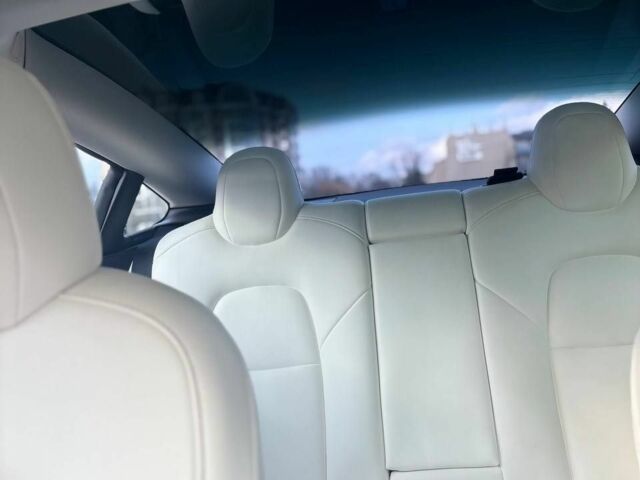 Білий Тесла Модель 3, об'ємом двигуна 0 л та пробігом 108 тис. км за 17500 $, фото 18 на Automoto.ua