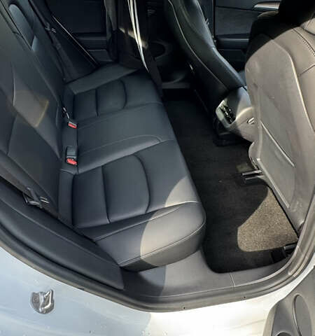 Білий Тесла Модель 3, об'ємом двигуна 0 л та пробігом 35 тис. км за 17600 $, фото 14 на Automoto.ua